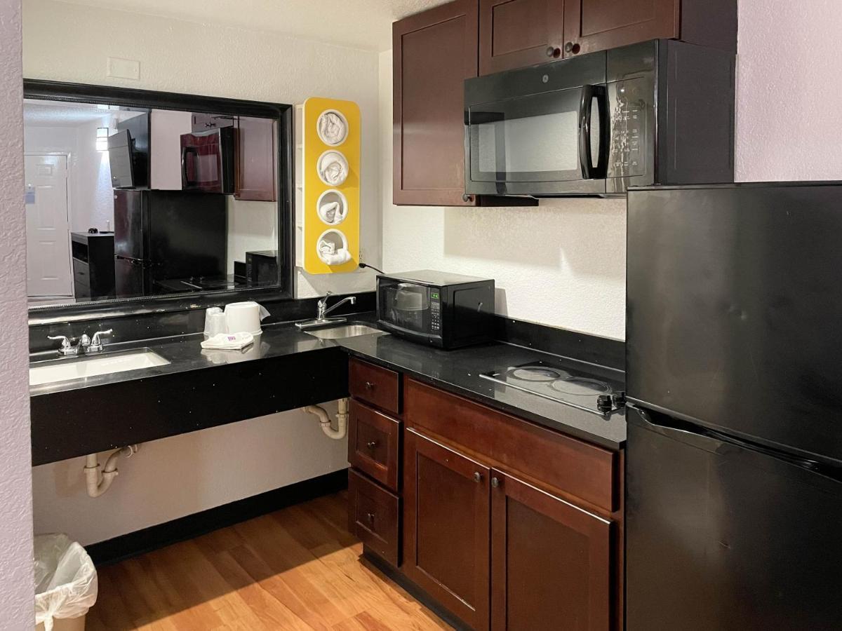 Studio 6 Houston Tx Brookhollow المظهر الخارجي الصورة