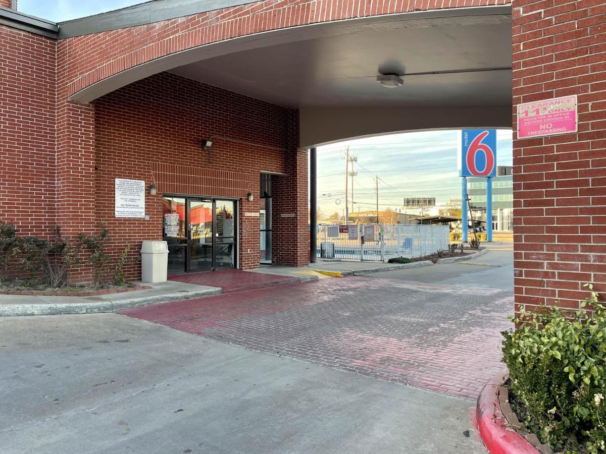 Studio 6 Houston Tx Brookhollow المظهر الخارجي الصورة